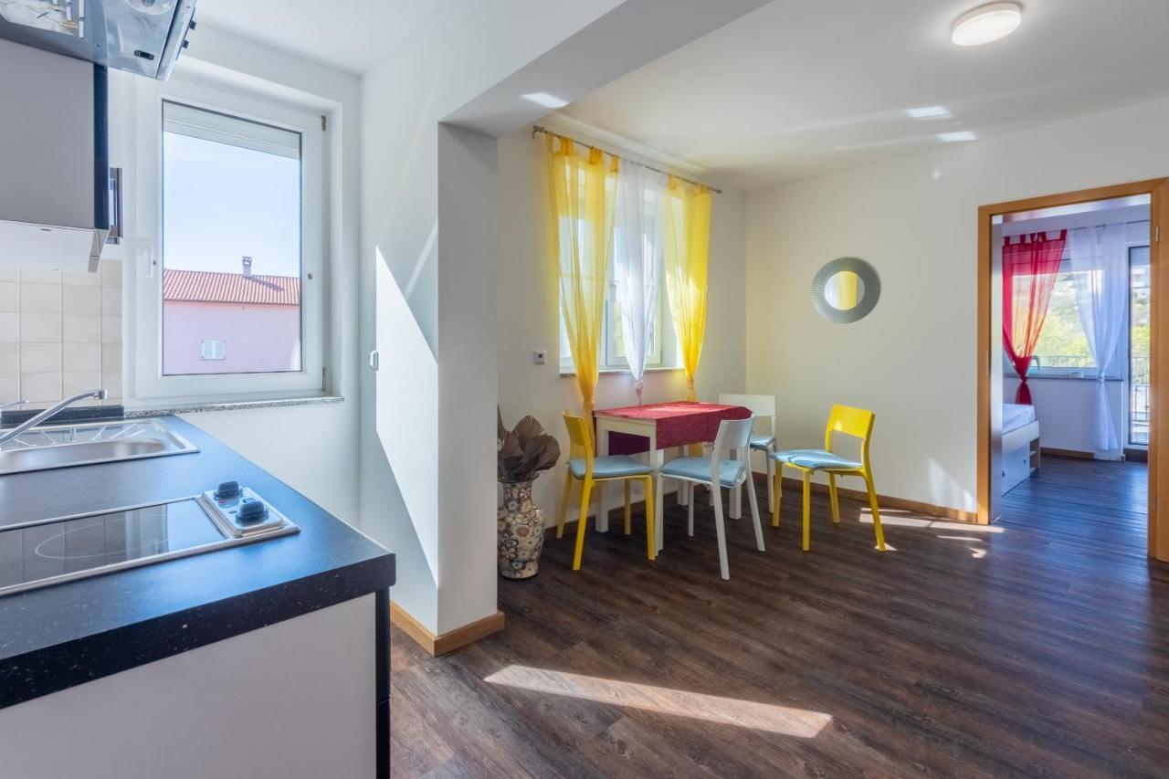 Rimac Apartment And Rooms Novi Vinodolski Esterno foto