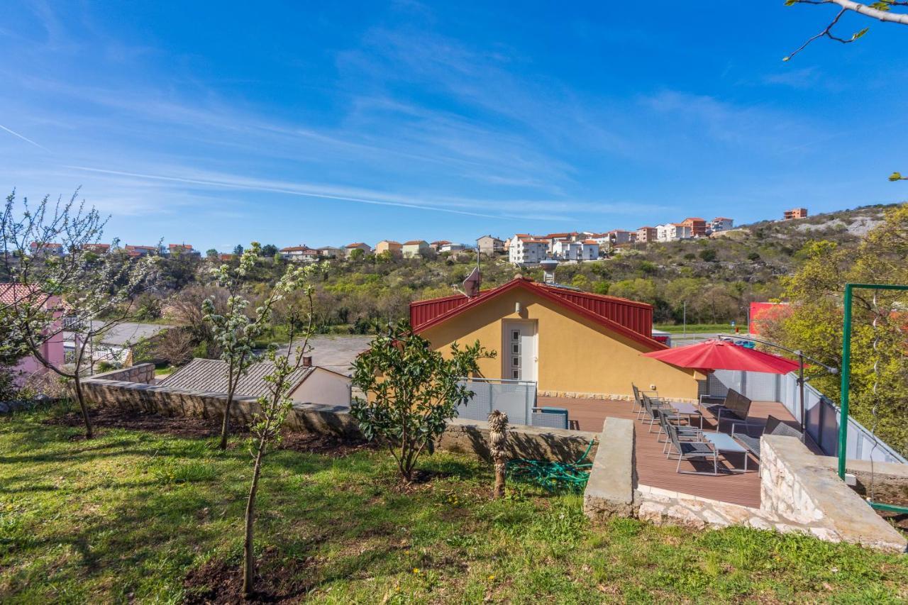 Rimac Apartment And Rooms Novi Vinodolski Esterno foto