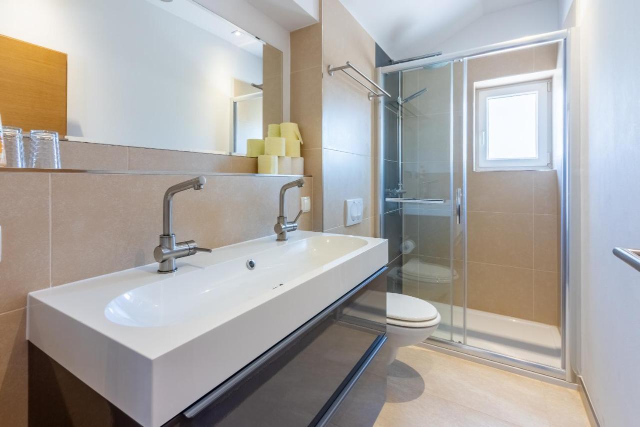 Rimac Apartment And Rooms Novi Vinodolski Esterno foto